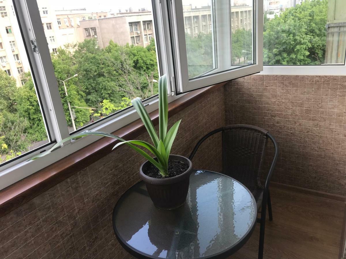 New Apartments With Panoramic Views On Avenue Nauky Харьков Экстерьер фото